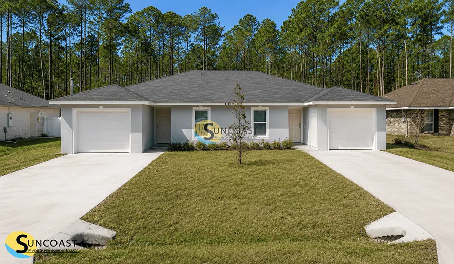 2BR Duplex in Palm Coast — Photo 2