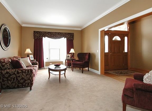 4th image of 933 W Parkview Dr
