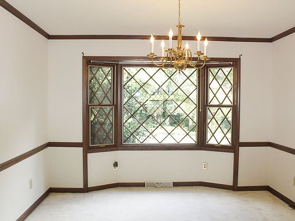 Bay window in Dining Room