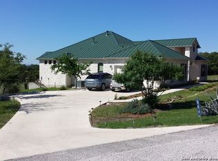 804 Vista Lk, Spring Branch, TX 78070