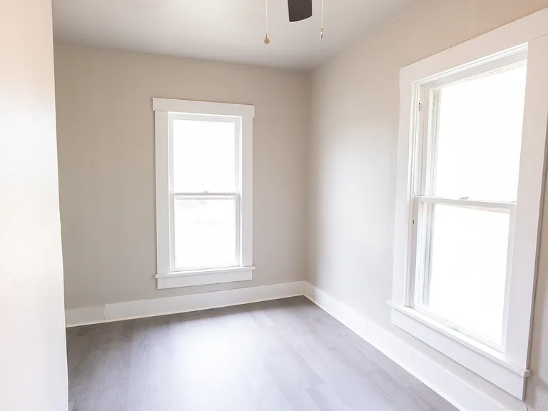 413 E Hazel Ave — Photo 13