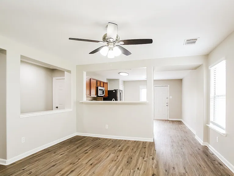 22831 Twisting Pine Dr — Photo 3