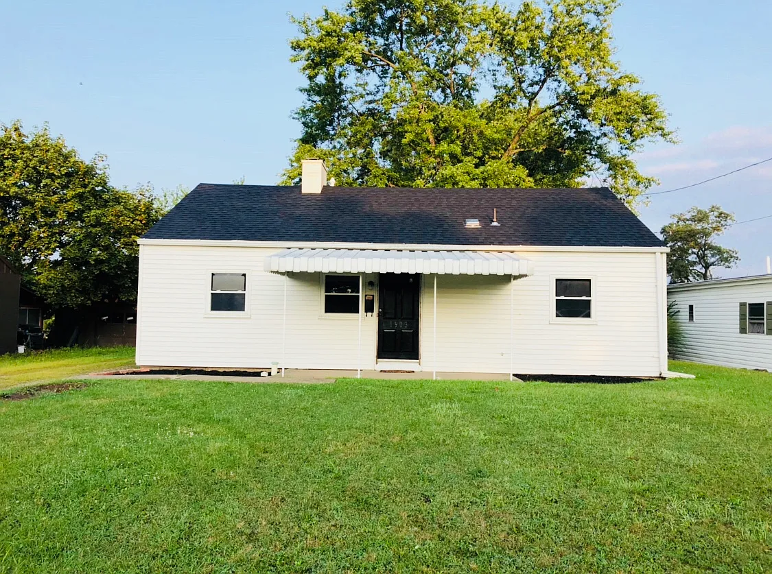1903 Woodhaven Dr photo 1