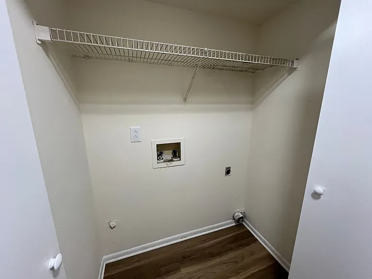 3921 Grand Ave — Photo 5