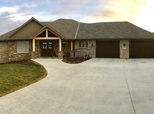 2823 Covey Ct, Jefferson City, MO 65109