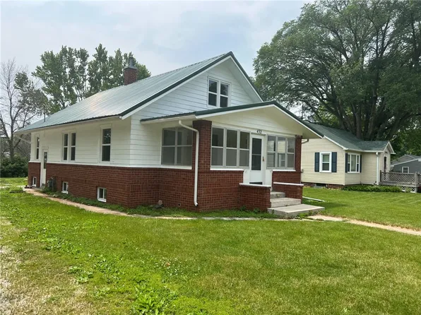 432 E Walnut St, Ogden, IA 50212