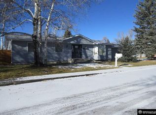 410 Northpointe Dr, Riverton, WY 82501