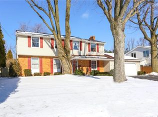 379 Reist St, Williamsville, NY 14221