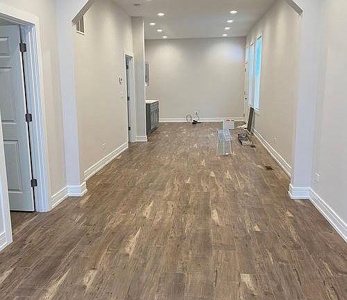 2nd image of 3331 S Ashland Ave #1F