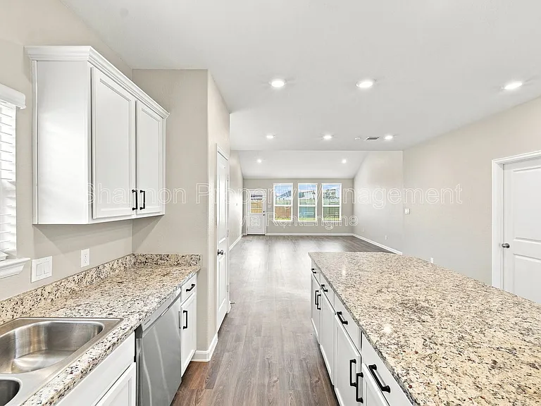 32311 Melbrooke Dr — Photo 15