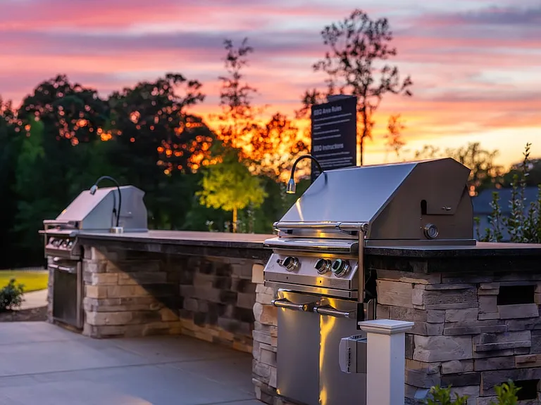 Grill stations