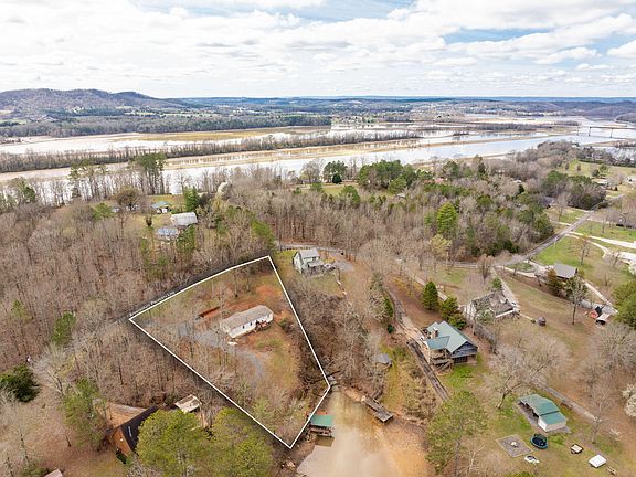 39th image of 482 Hiwassee Dr