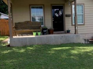 5012 Almena Rd, River Oaks, TX 76114