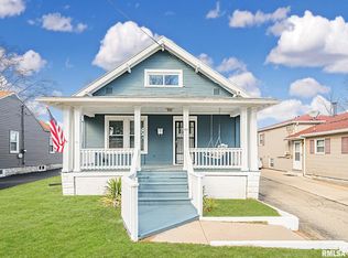 2111 W Edna Ct, West Peoria, IL