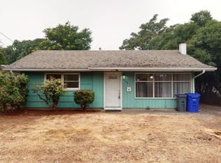 8309 NE Multnomah St, Portland, OR 97220