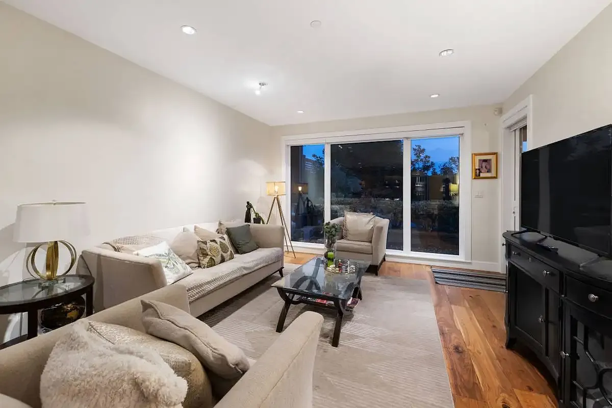 1 bed, 800 sqft, $2,995 — Photo 2