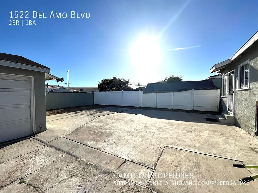 2 bed, 750 sqft, $2,700 — Photo 4