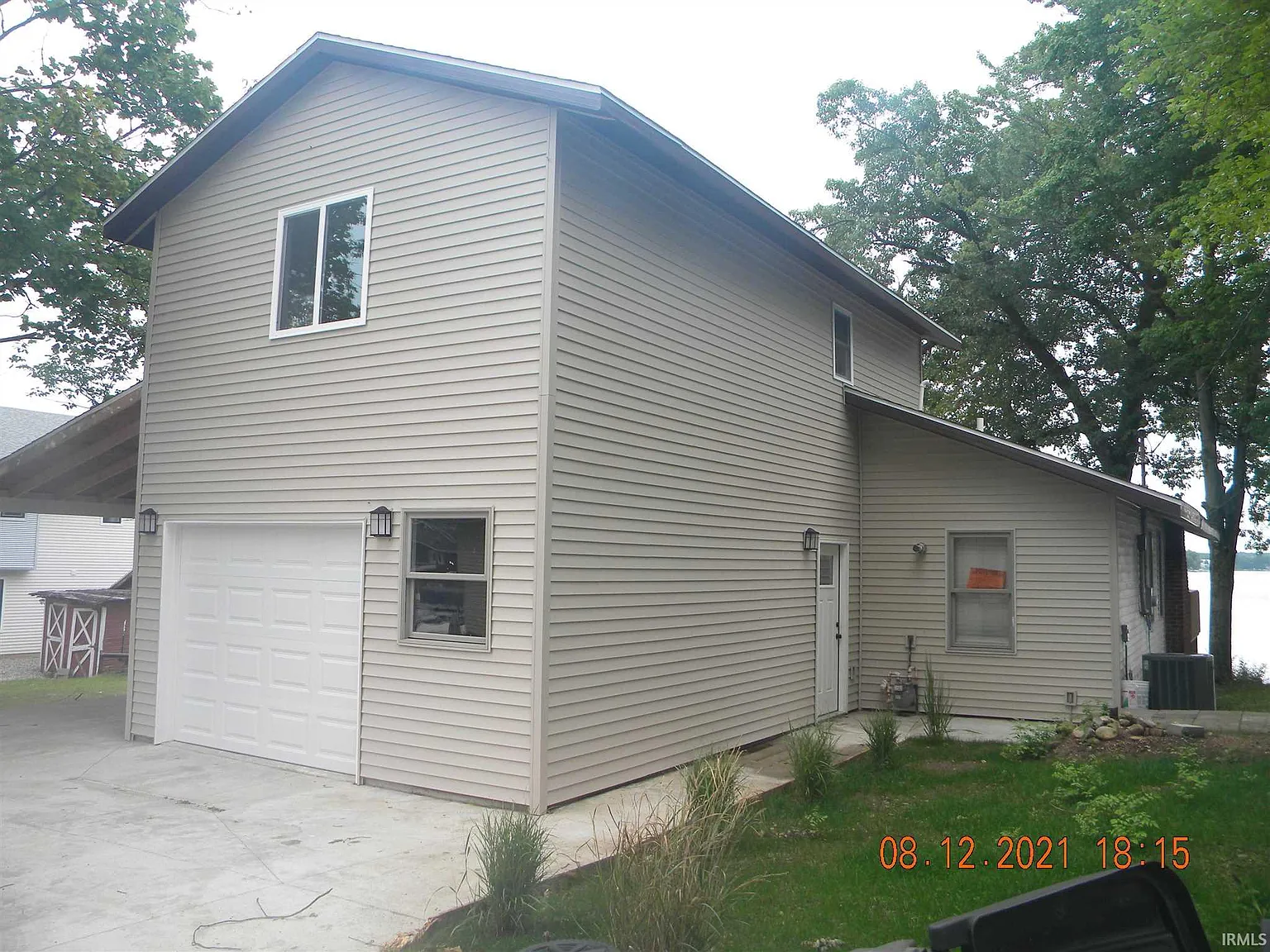 3 bed, 3.0 bath, 1188 sqft, $2,000 — Photo 3