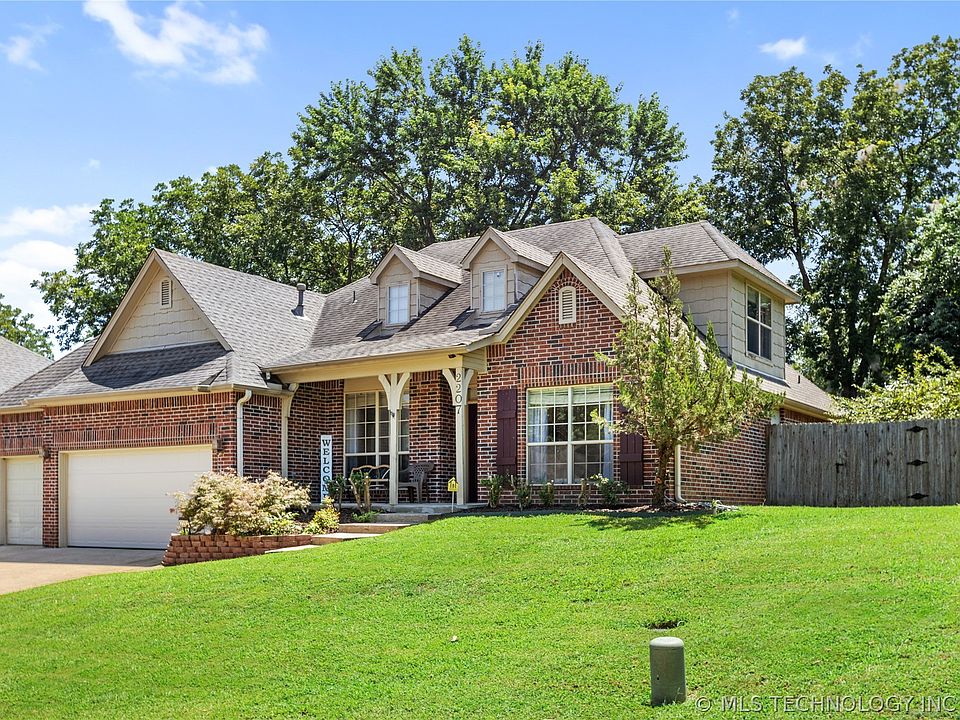 1st image of 2207 Pecan Chase Cir