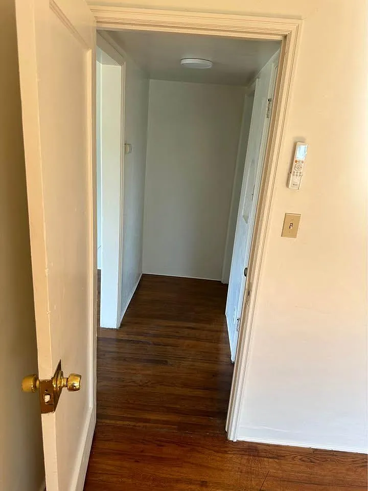 527 W Hedges Ave - 527 — Photo 4
