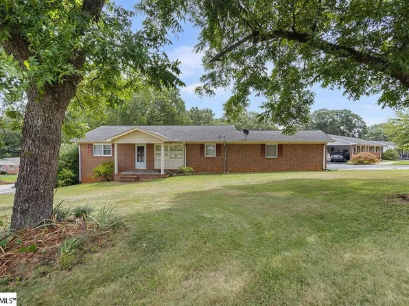 100 Spring St, Easley, SC 29640