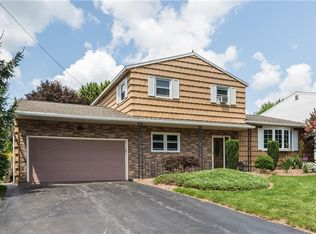 7454 Thunderbird Rd, Liverpool, NY 13088