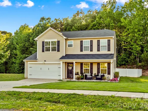 218 Valerie Dr, Lincolnton, NC 28092