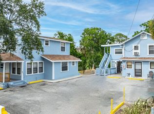 137-139 S Halifax Ave, Daytona Beach, FL 32118