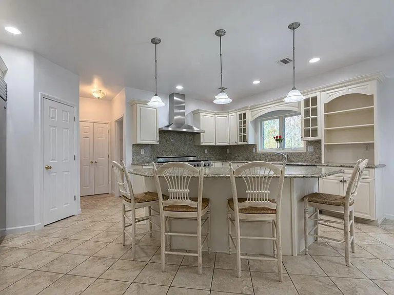 12 Fortune Way — Photo 13