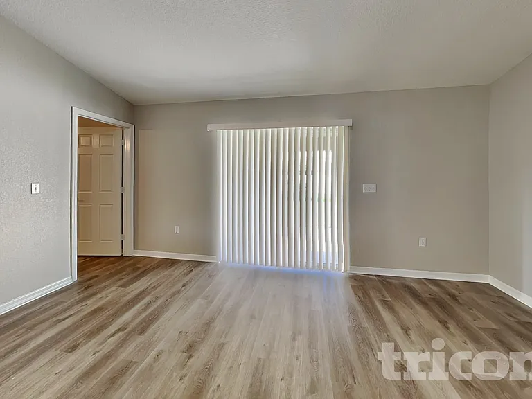 2075 Sunflower St — Photo 3
