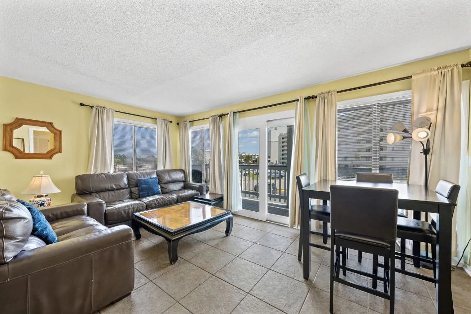 2 bed, 2.0 bath, 731 sqft, $3,112 — Photo 1