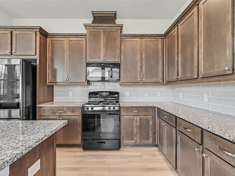 16207 Northern Cardinal Ln — Photo 16