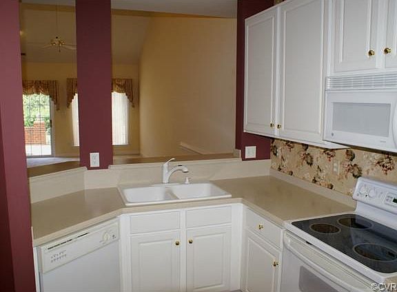 5th image of 2352 Waters Mill Cir