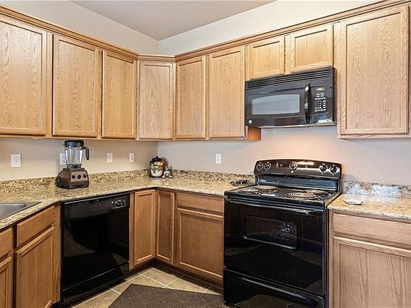 5th image of 417 Oak Branch Dr