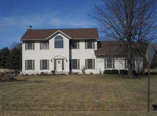 9002 N Barker Rd, Byron, IL 61010