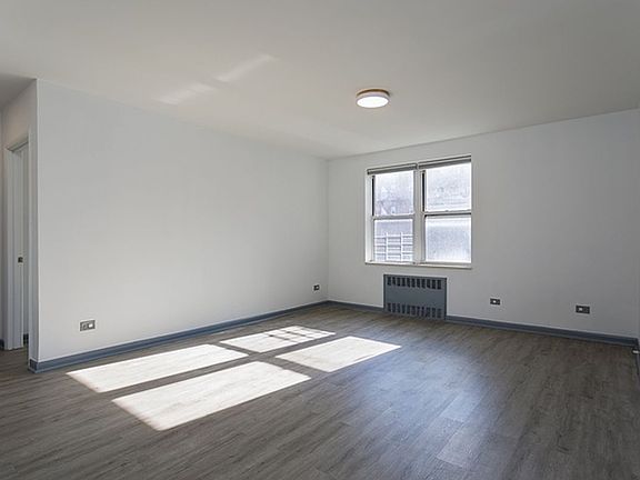 2nd image of 387 Avenue S #3A