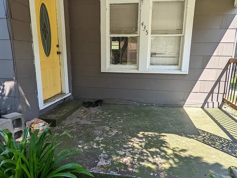 435 Vanderbilt St — Photo 6
