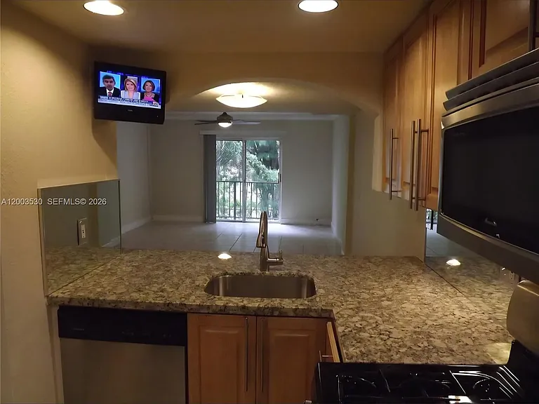 6709 N Kendall Dr #228 — Photo 3