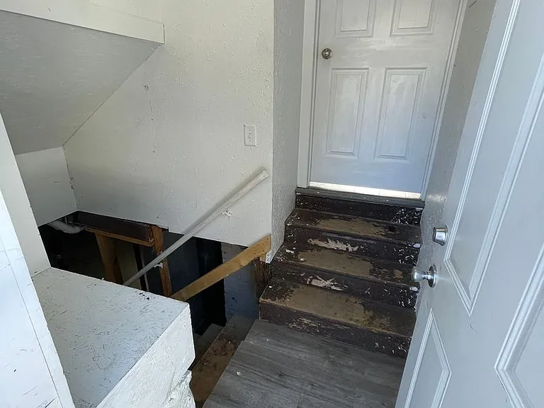 504 Freiburger Ave — Photo 35