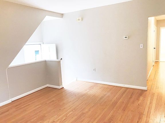 Upper Floor: Family Room