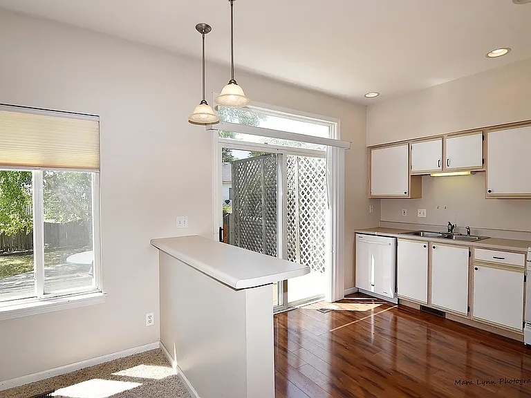 21235 Edison Ln — Photo 6