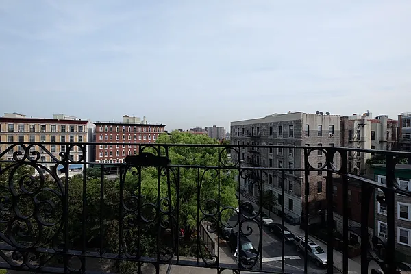 Rented by Keller Williams NYC | media 27