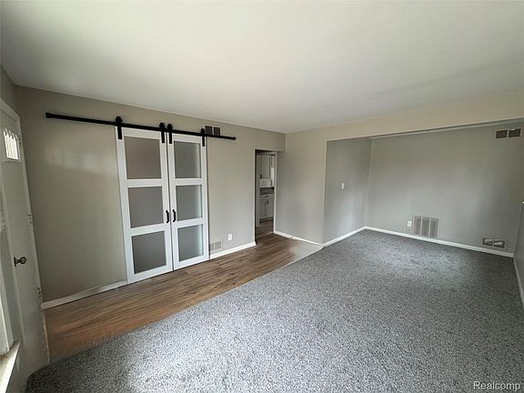 5th image of 7012 Tappon Dr
