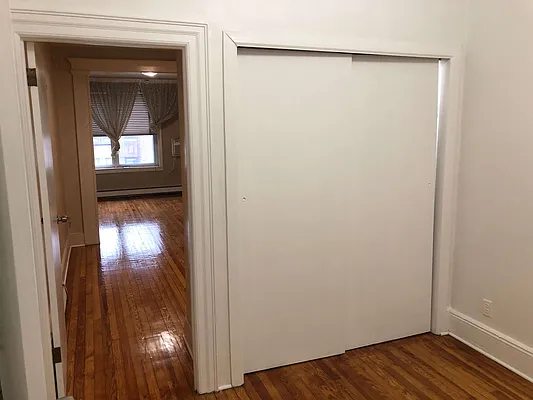 Rented by Kathi Markou, LREB | media 11