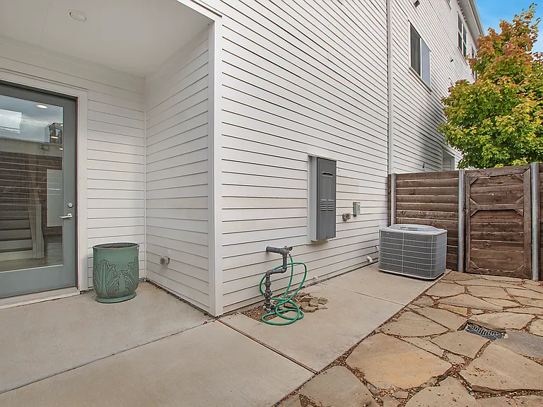 9060 Corsair Pl — Photo 4