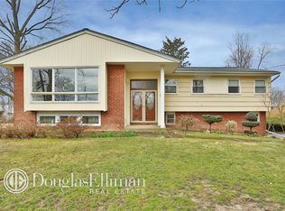 76 Windsor Oval, New Rochelle, NY 10805