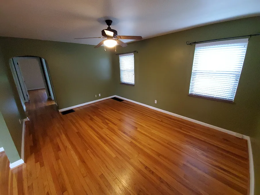 2240 Glenside Avenue — Photo 3