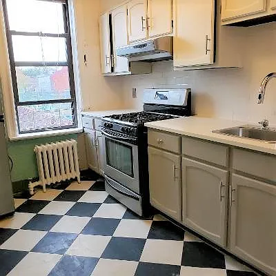 Rented by Brooklyn Real Inc | media 2