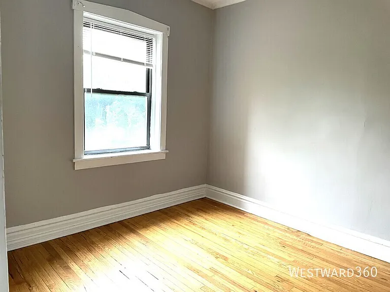 2551 N Avers Ave #2C — Photo 11
