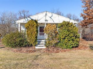 176 Campbell Ave, Rumford, RI 02916